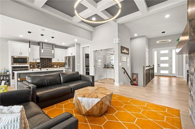 4101 W 158th Street, Overland Park, KS 66224