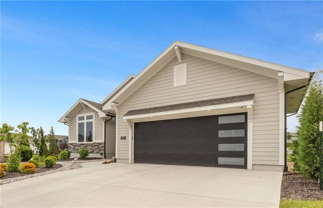 4101 W 158th Street, Overland Park, KS 66224