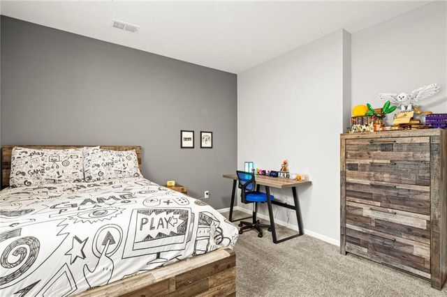4101 W 158th Street, Overland Park, KS 66224