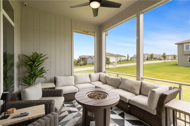 4101 W 158th Street, Overland Park, KS 66224