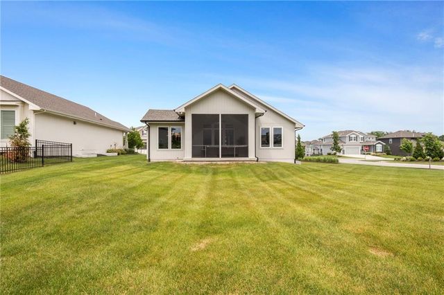 4101 W 158th Street, Overland Park, KS 66224