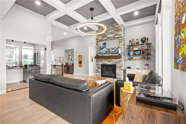 4101 W 158th Street, Overland Park, KS 66224