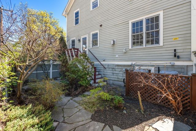 15 Cerina Road 15, Boston, MA 02130