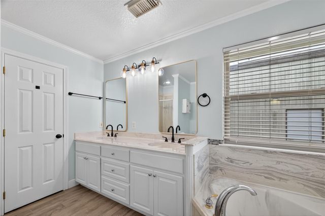 1030 Ginger Street, Santa Fe, TX 77517