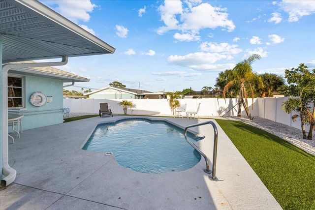 2061 ILLINOIS AVENUE, Englewood, FL 34224