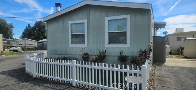 4 Oxford Way, Northridge (los Angeles), CA 91324