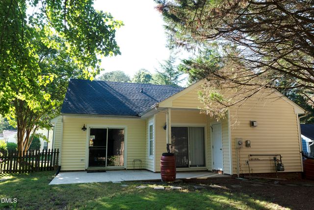 212 Sir Richard Lane, Chapel Hill, NC 27517