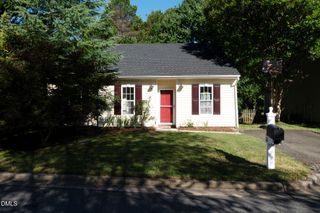 212 Sir Richard Lane, Chapel Hill, NC 27517
