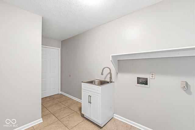 3627 Patriot Court, Carmel, IN 46032