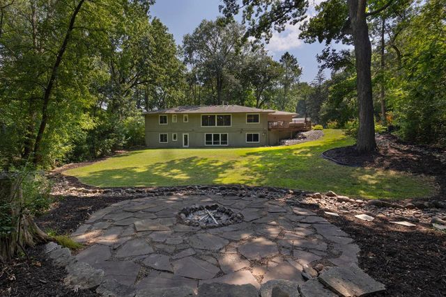5500 Northwood Ridge, Bloomington, MN 55437