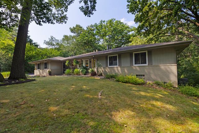 5500 Northwood Ridge, Bloomington, MN 55437