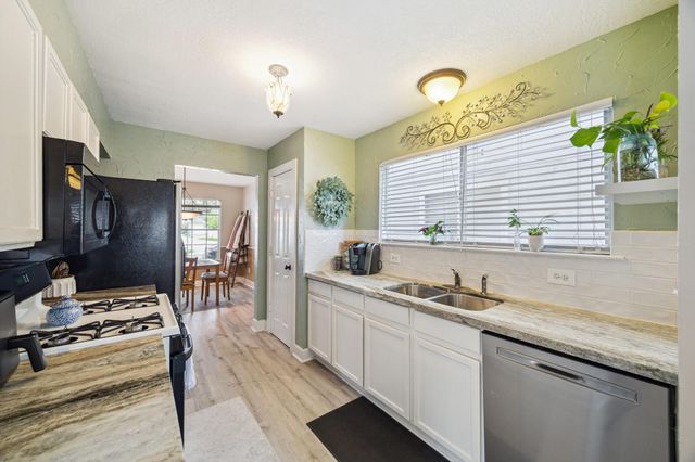 18614 Atasca Oaks Drive, Humble, TX 77346