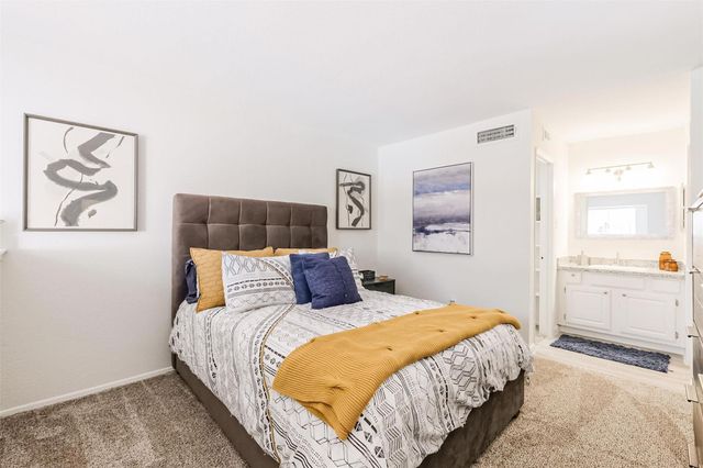 8162 Richmond Avenue 1612, Houston, TX 77063