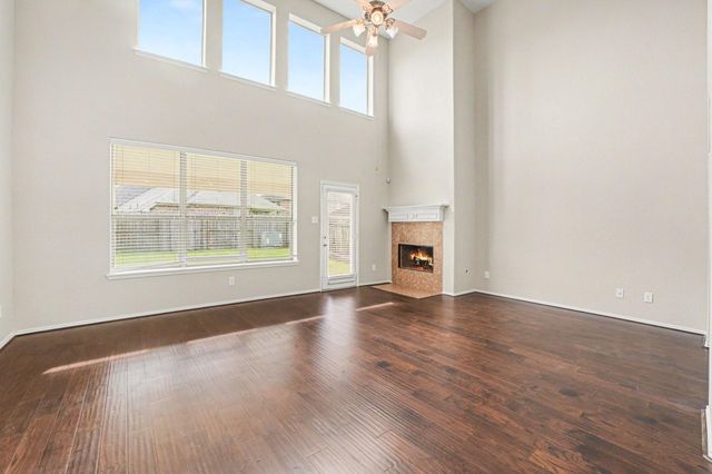 238 Silver Ripple Drive, Rosenberg, TX 77469