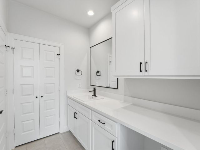 9207 Fort George Street, Houston, TX 77063
