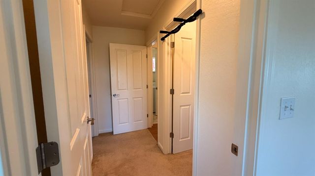 7436 Eagle View Dr, Mountain Ranch, CA 95246