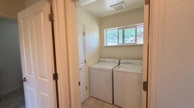 7436 Eagle View Dr, Mountain Ranch, CA 95246