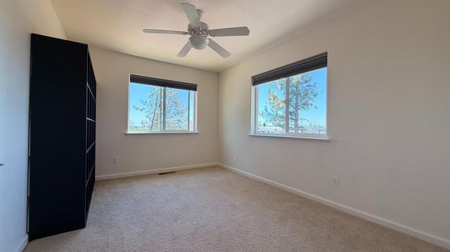 7436 Eagle View Dr, Mountain Ranch, CA 95246