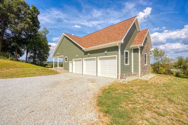 3597 Country Club Road SW, Lancaster, OH 43130