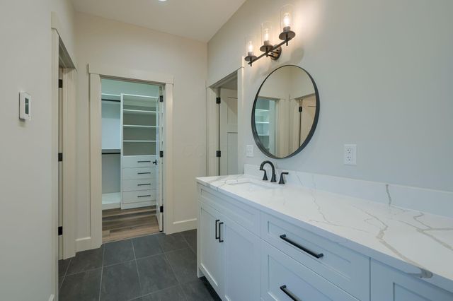 3597 Country Club Road SW, Lancaster, OH 43130