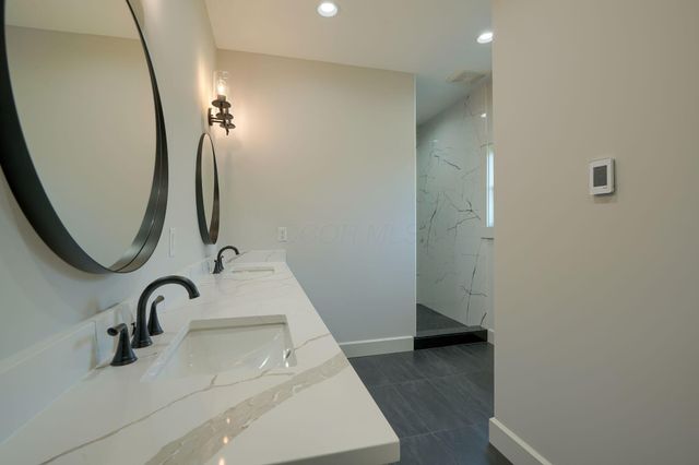 3597 Country Club Road SW, Lancaster, OH 43130