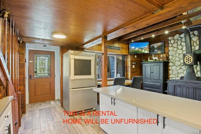 23882 Springwater, Crestline, CA 92325