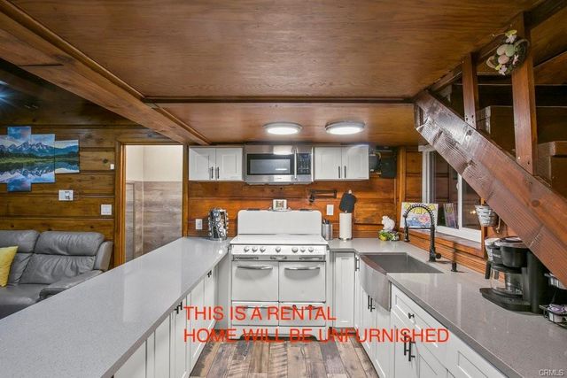 23882 Springwater, Crestline, CA 92325