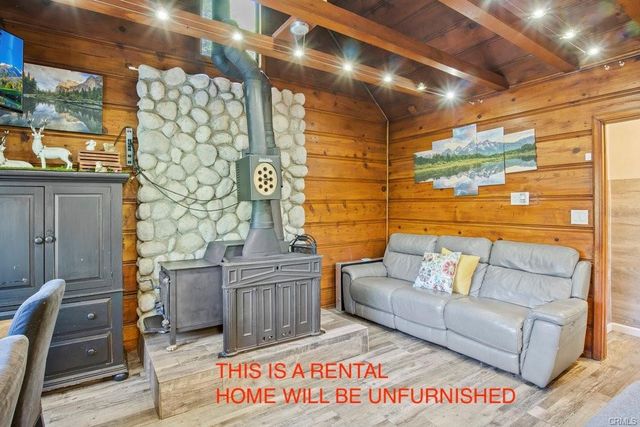 23882 Springwater, Crestline, CA 92325