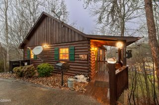 2210 Hawks Point Way, Sevierville, TN 37862