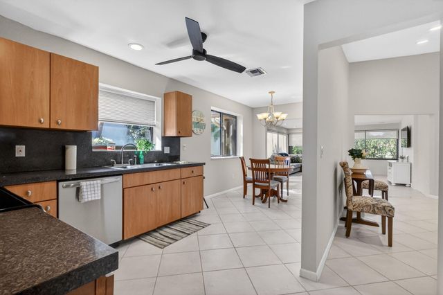 870 NW 32nd Avenue, Delray Beach, FL 33445