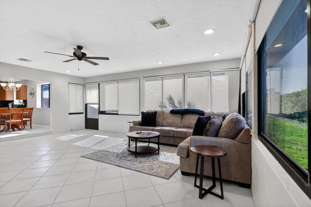 870 NW 32nd Avenue, Delray Beach, FL 33445