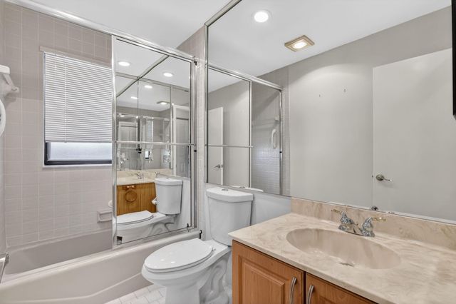 870 NW 32nd Avenue, Delray Beach, FL 33445