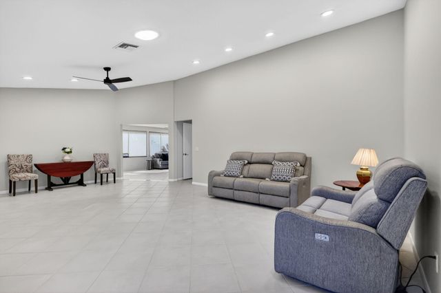 870 NW 32nd Avenue, Delray Beach, FL 33445