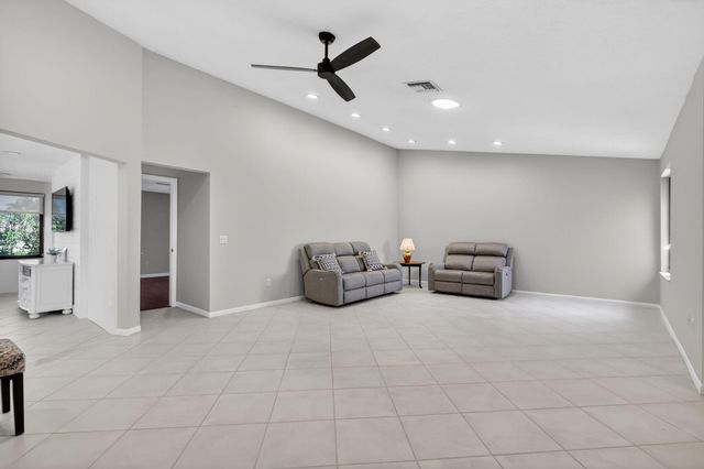 870 NW 32nd Avenue, Delray Beach, FL 33445