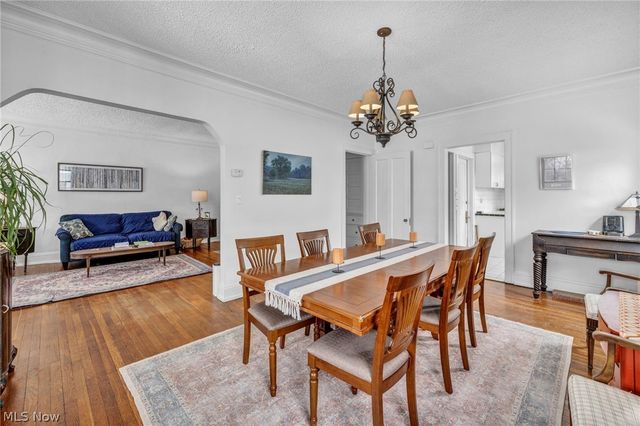 2410 Overlook Road, Cleveland Heights, OH 44106