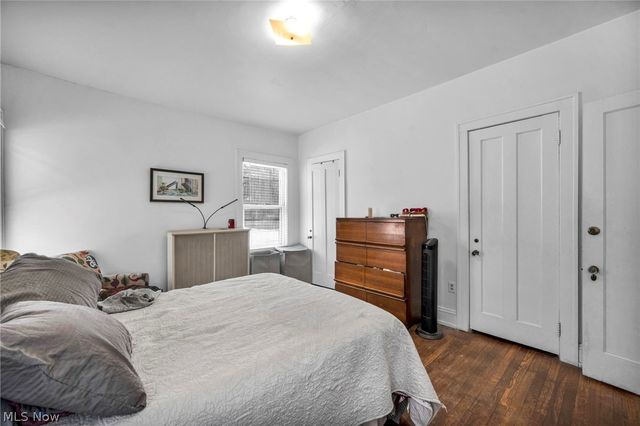 2410 Overlook Road, Cleveland Heights, OH 44106