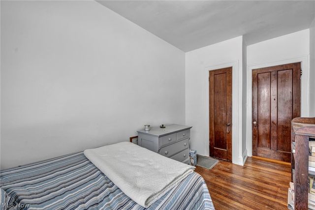 2410 Overlook Road, Cleveland Heights, OH 44106