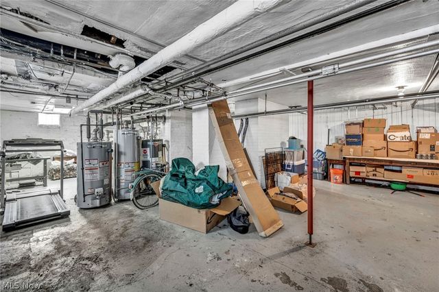 2410 Overlook Road, Cleveland Heights, OH 44106