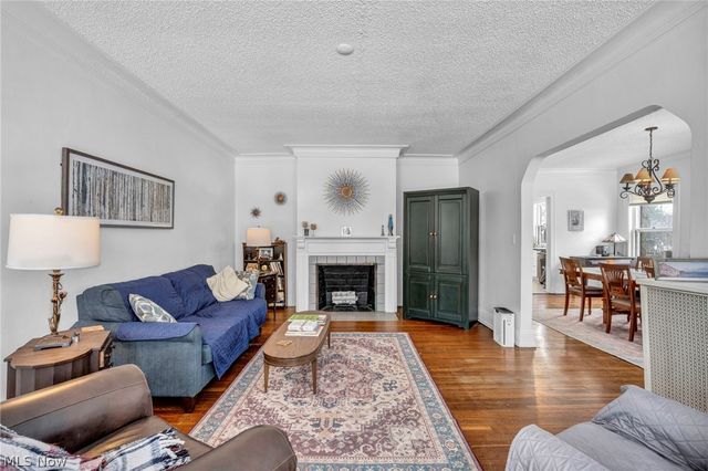 2410 Overlook Road, Cleveland Heights, OH 44106