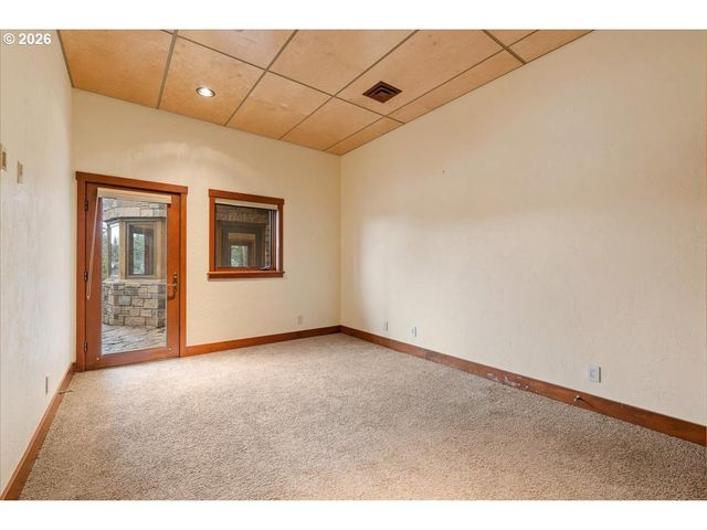 2815 ARROWHEAD Ct, Lake Oswego, OR 97034