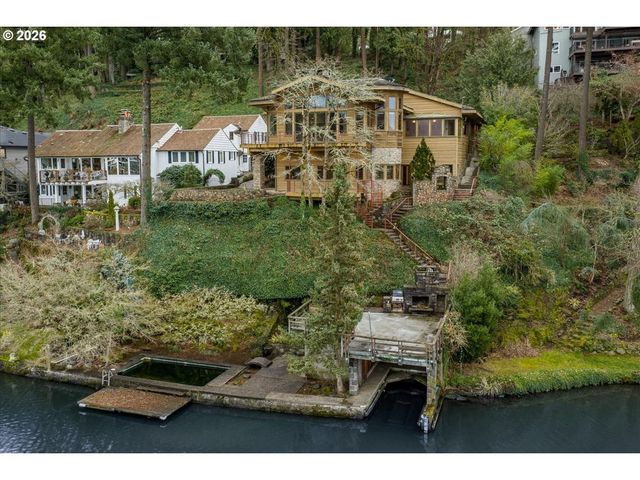 2815 ARROWHEAD Ct, Lake Oswego, OR 97034