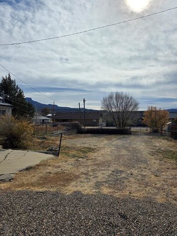 1014 Atchison Ave, Trinidad, CO 81082