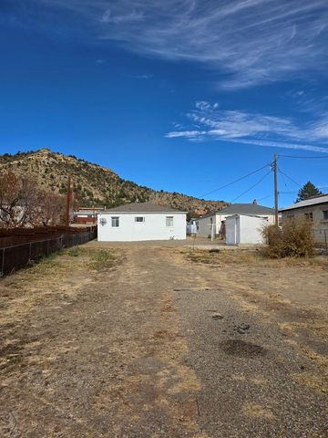 1014 Atchison Ave, Trinidad, CO 81082