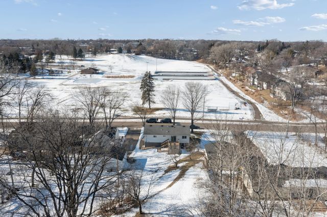 3256 Hampshire Avenue N, Crystal, MN 55427