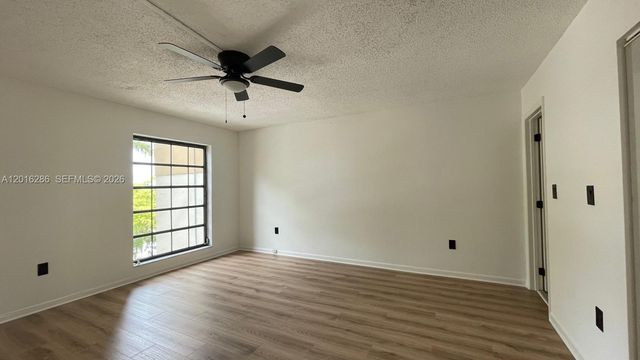 5550 NW 44th St 407B, Lauderhill, FL 33319