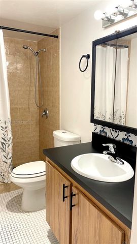 5550 NW 44th St 407B, Lauderhill, FL 33319