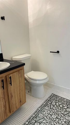 5550 NW 44th St 407B, Lauderhill, FL 33319