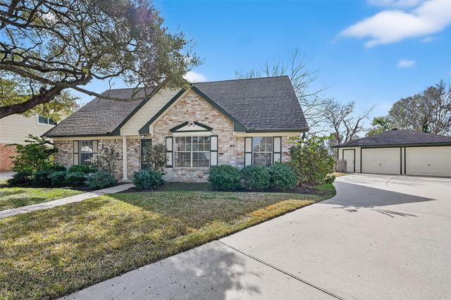 12323 Meadow Berry Drive, Meadows Place, TX 77477