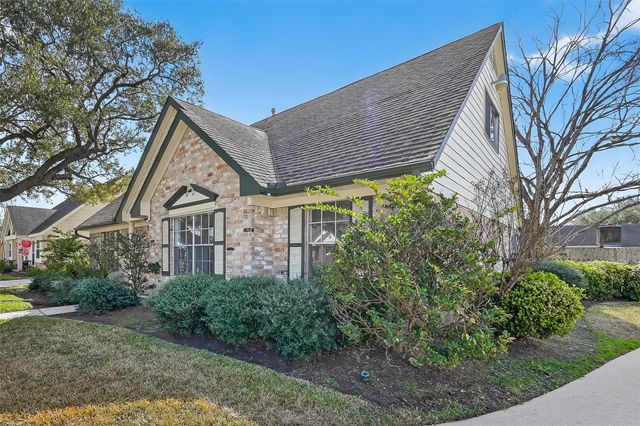 12323 Meadow Berry Drive, Meadows Place, TX 77477