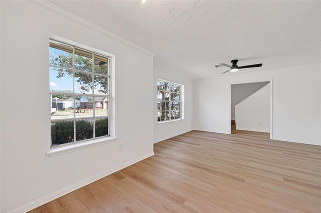 12323 Meadow Berry Drive, Meadows Place, TX 77477